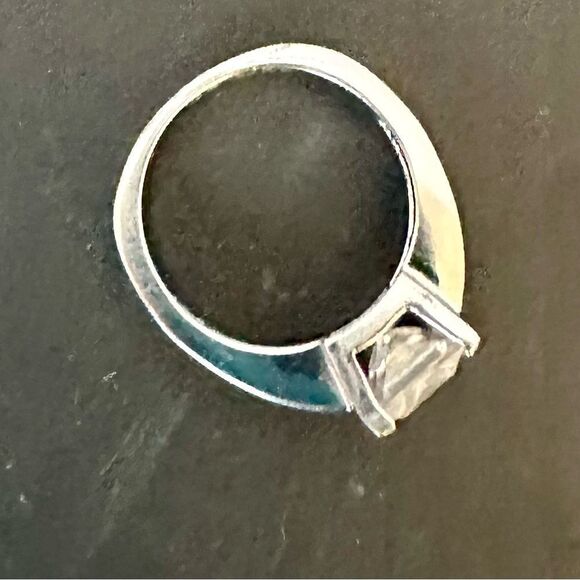 Lia Sophia vintage CZ ring - Picture 4 of 6